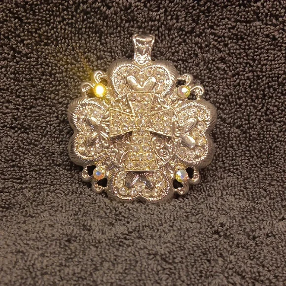 Cross Pendant with Crystals - Picture 2 of 6